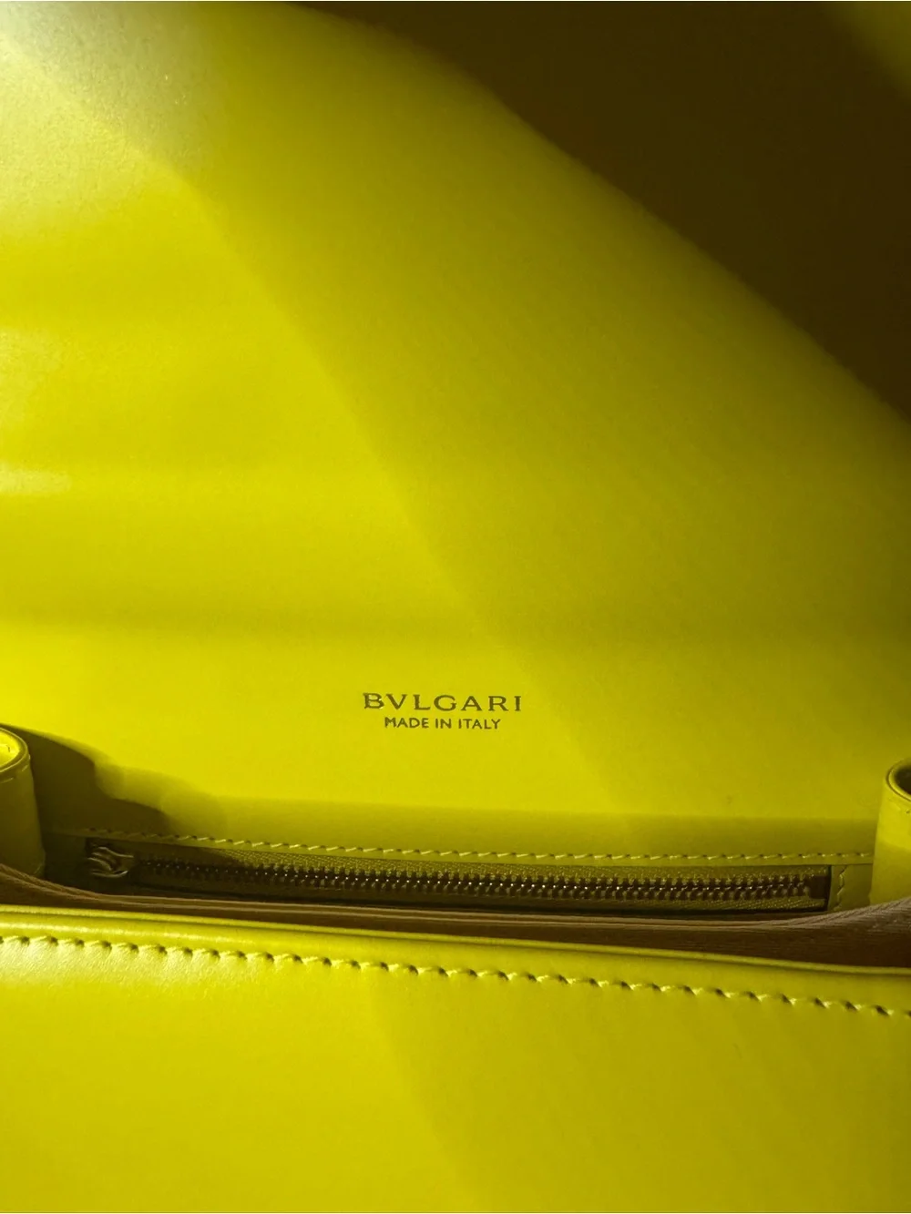 🔥LIKE NEW🔥 Bvlgari Yellow Serpenti Crossbody - Picture 6 of 11